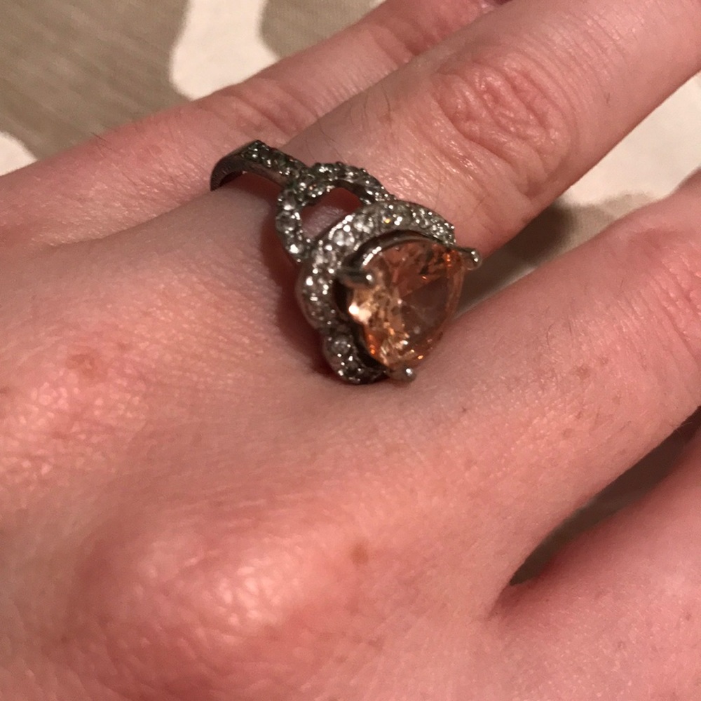 Heart ring - Picture 3 of 5